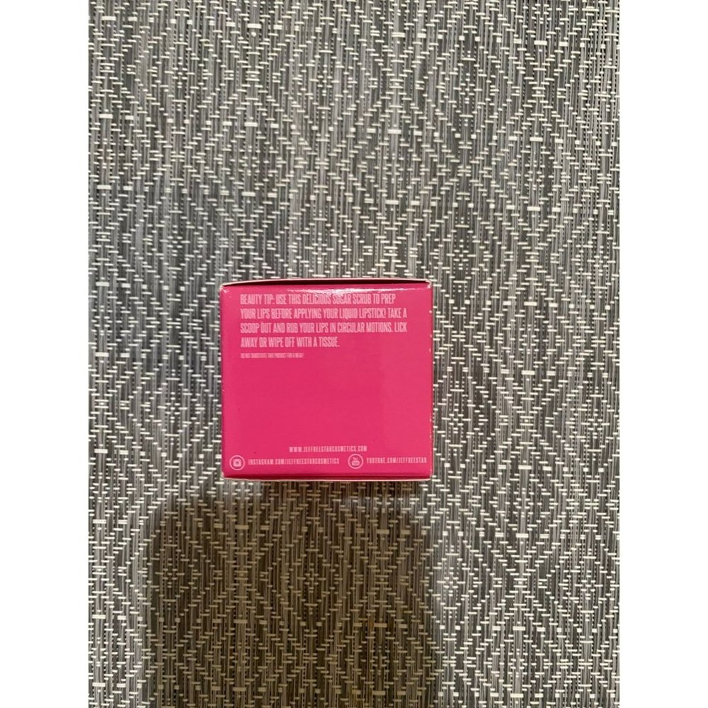 Jeffree Star Cosmetics Velour Lip Scrub - Blue Raspberry Sucker - Picture 3 of 6